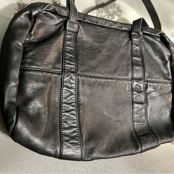 VINTAGE Black Leather shoulder bag - Picture 5 of 16
